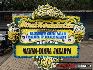 Bunga Papan Dukacita Sedang 2m x 1.2m